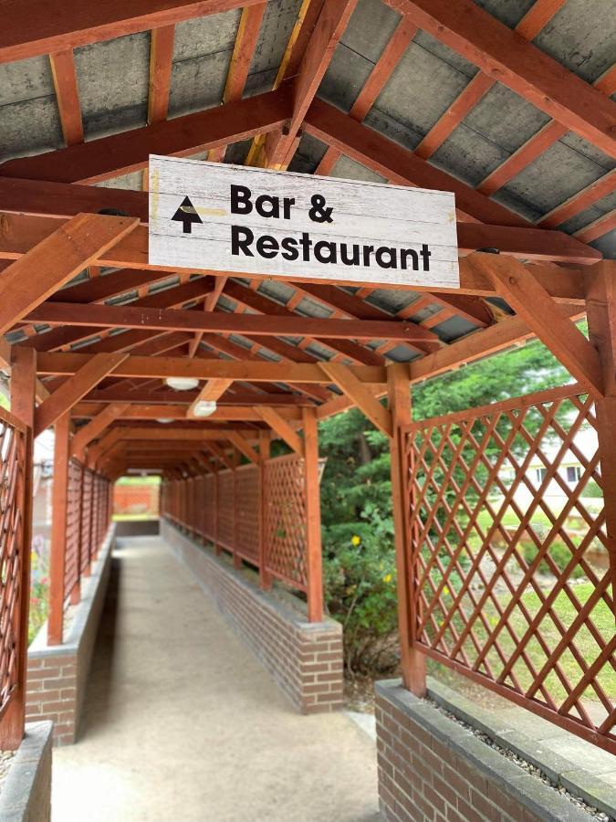 Sporting Lodge Inn Мидълзбро Екстериор снимка